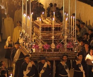 Semana Santa Santo Cepulcro Fuente: wikimedia.org por Jose M Arboleda